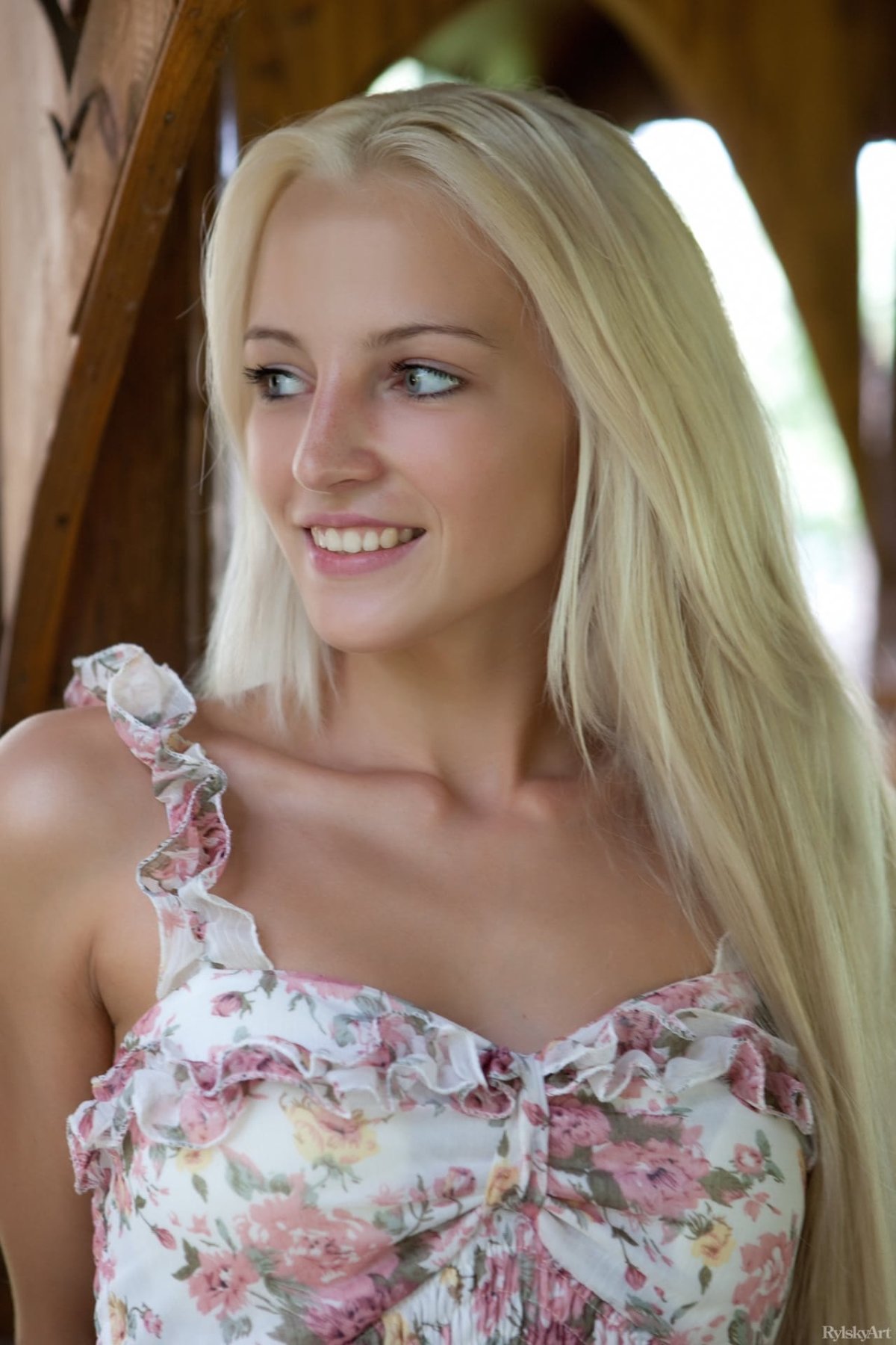 Alysha Ahe photo